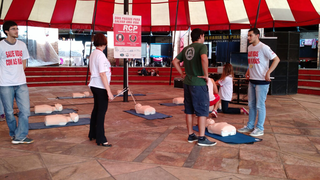 orig_plugdados-galeria-campanha-rcp-com-as-maos-img_20160607_104420771